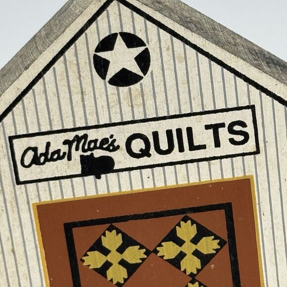 1991 Ada Mae's Quilt Barn Cat's Meow OH Amish Series Wooden Village Shelf Sitter - Picture 9 of 9
